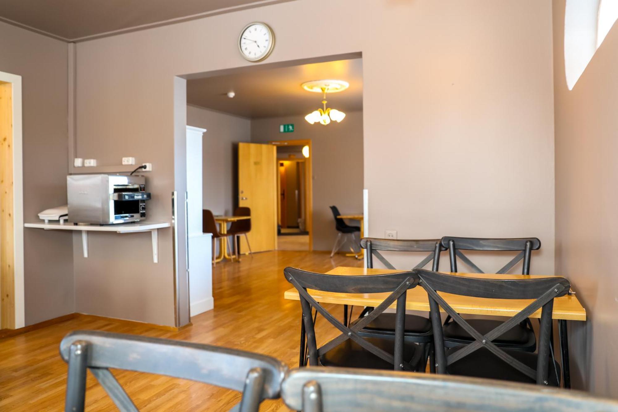 Akureyri Hostel *